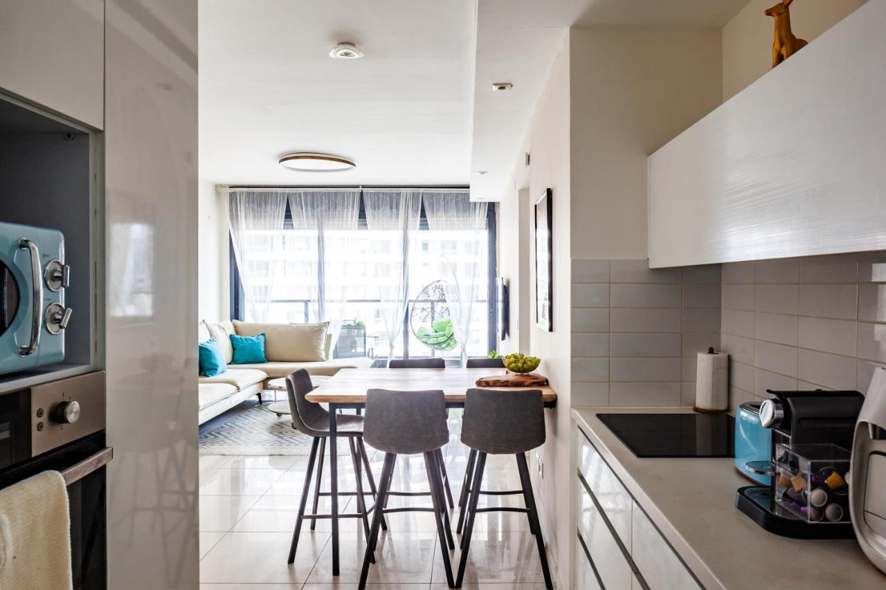Apartment Superior & Spacious.over Tlv Mall