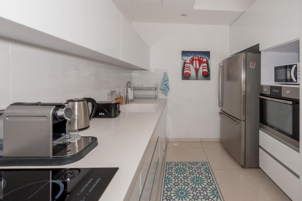Superior & Spacious.over Tlv Mall